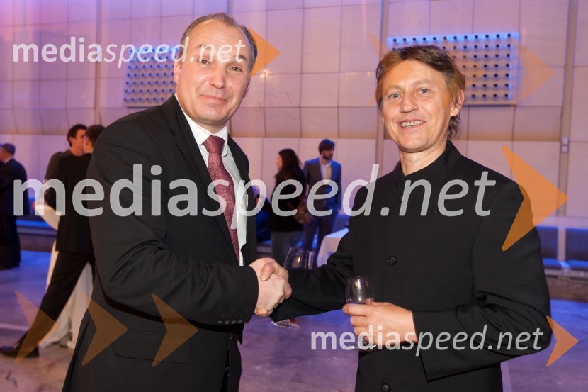 	Kristjan Verbič, predsednik Vseslovensko združenje malih delničarjev in Nino de Gleria, glasbenikProslava ob kulturnem prazniku in podelitev Prešernovih nagrad