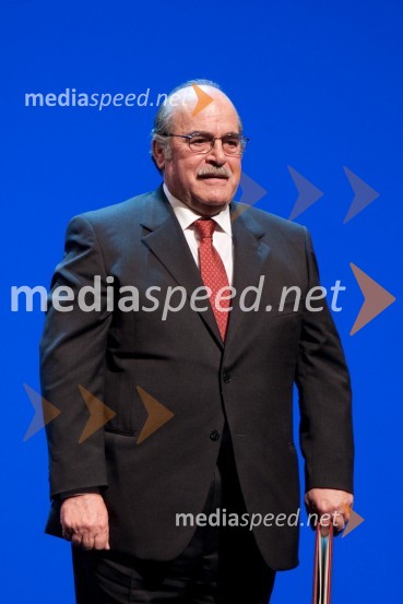 Miroslav Košuta, pesnik, pisateljProslava ob kulturnem prazniku in podelitev Prešernovih nagrad