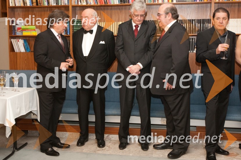 Proslava ob kulturnem prazniku in podelitev Prešernovih nagrad