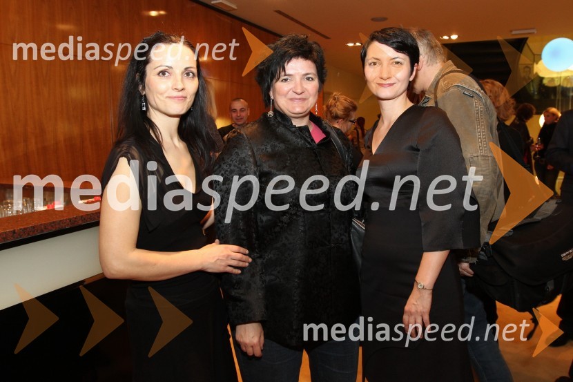 Nataša Pevec, trženje MGL, Mojca Jan Zoran, Ministrstvo za kulturo
in Petra Pogorevc, dramaturginjaHudič babji, premiera drame v MGL