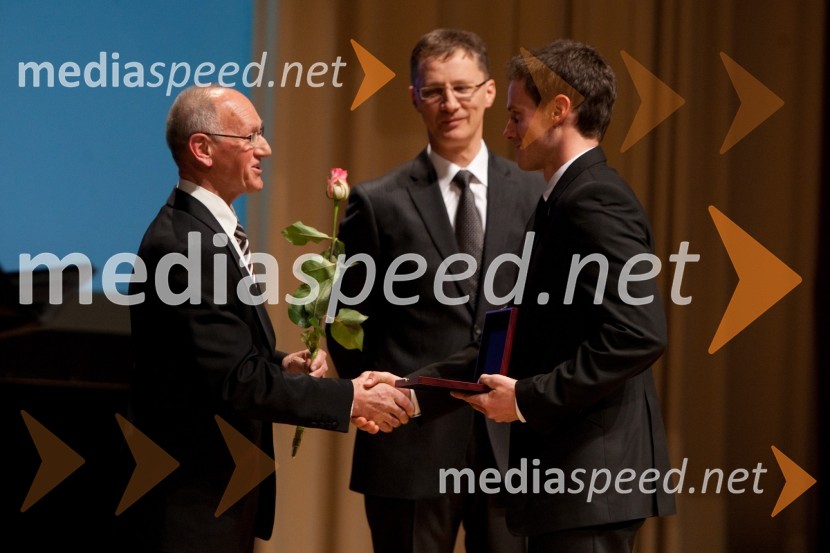 Miro Cerar, nekdanji gimnastičar in predsednik Olimpijske akademije ter ambasador za fair play, dr. Igor Lukšič, minister za šolstvo in šport in Jure Meglič, kajakaš46. podelitev Bloudkovih priznanj za leto 2010