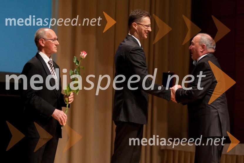 Miro Cerar, nekdanji gimnastičar in predsednik Olimpijske akademije ter ambasador za fair play, dr. Igor Lukšič, minister za šolstvo in Jože Šlibar, smučarski skakalec46. podelitev Bloudkovih priznanj za leto 2010