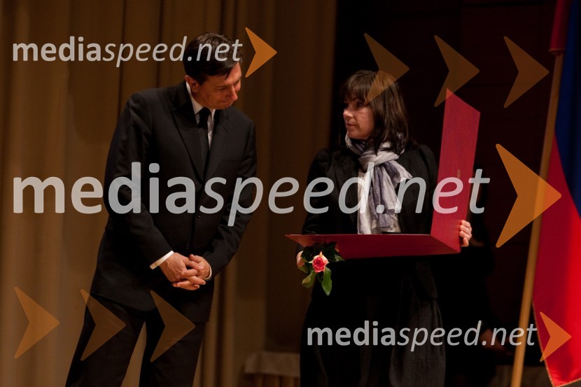 Borut Pahor, predsednik vlade Republike Slovenije in Sonja Maze, mama smučarke Tine Maze46. podelitev Bloudkovih priznanj za leto 2010