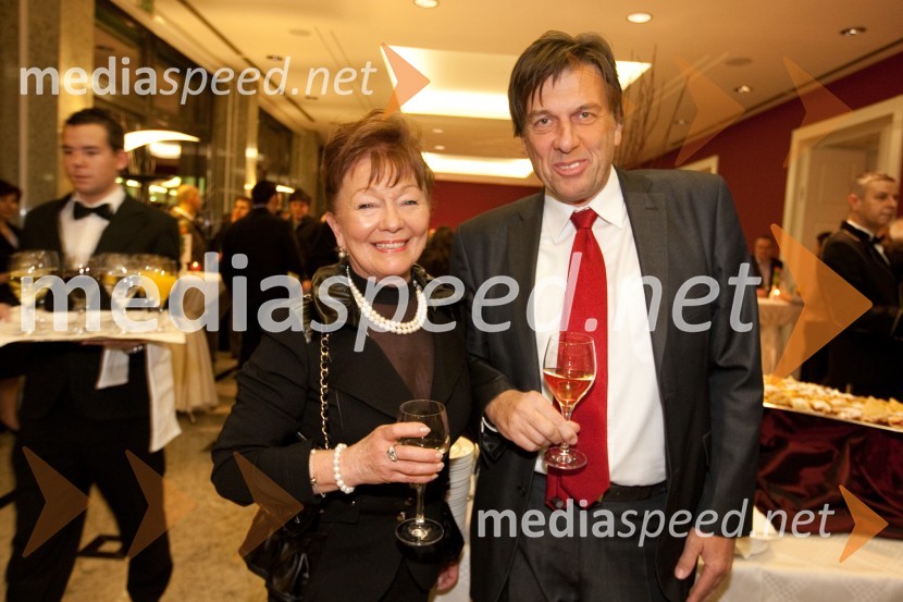 	Tjaša Andree Prosenc, odvetnica in Mitja Lamut, odvetnik46. podelitev Bloudkovih priznanj za leto 2010