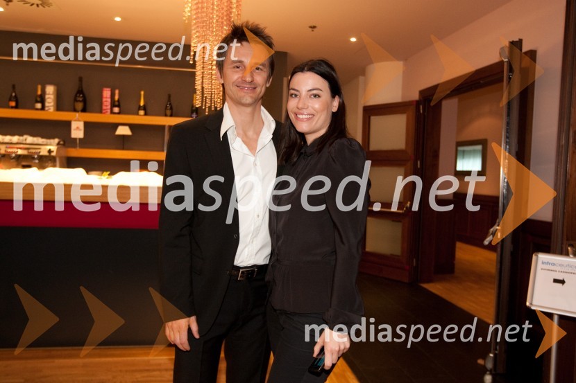 Ana Ziherl Mali in soprog Jani MaliIntraceuticals, predstavitev kozmetike