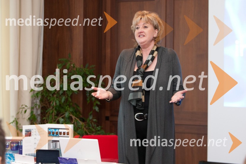 Sharon Odham, IntraceuticalsIntraceuticals, predstavitev kozmetike