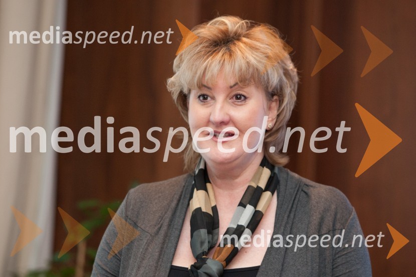 Sharon Odham, IntraceuticalsIntraceuticals, predstavitev kozmetike