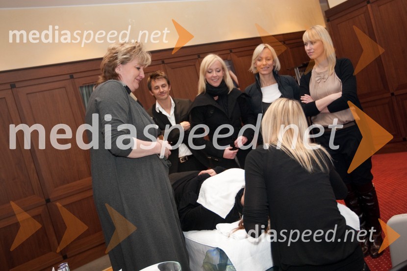 Intraceuticals, predstavitev kozmetike