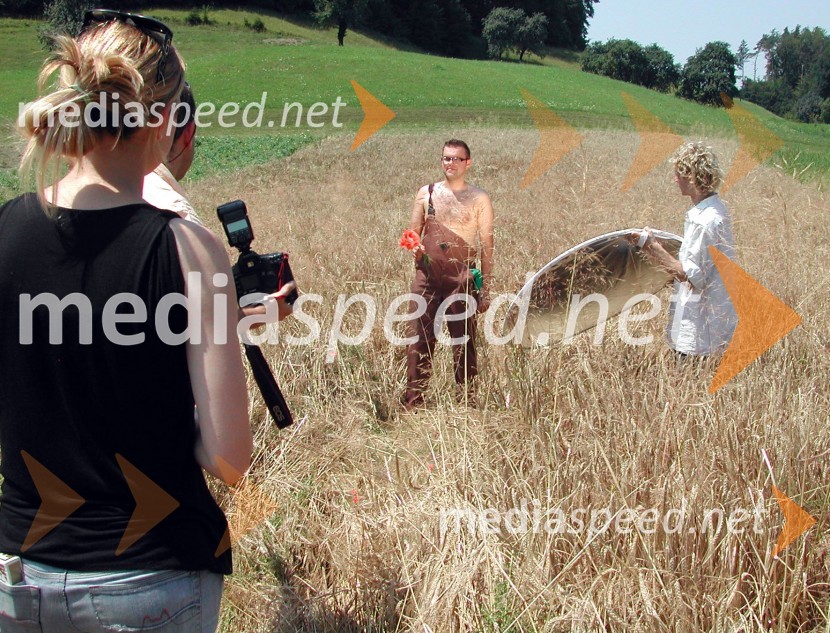 Ekipa v pšeniciLepota slovenskega podeželja 2006 - backstage