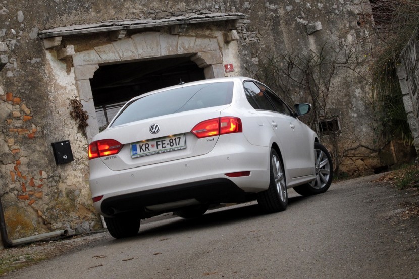 Volkswagen JettaVolkswagen Jetta, slovenska predstavitev