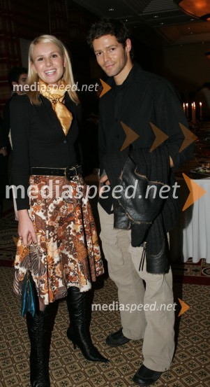 Nina Vidovič, novinarka Pop Tv in Alen Kobilica, manekenAlen Kobilica, maneken