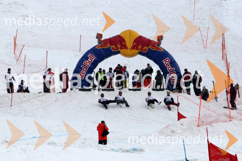 Tekmovalci1. Red bull pležuharski spektakel