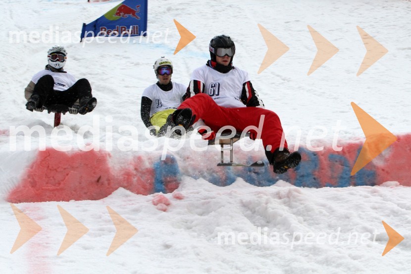 Tekmovalci1. Red bull pležuharski spektakel