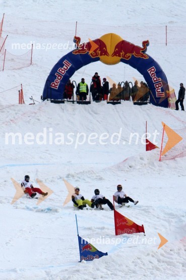 Tekmovalci1. Red bull pležuharski spektakel