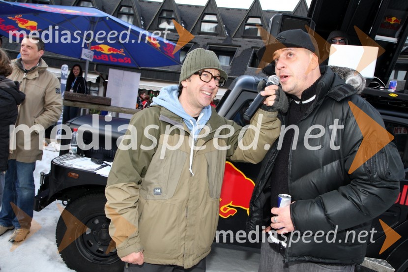 Aljoša Rebolj, fotograf in povezovalec dogodka ter 6pack Čukur, raper1. Red bull pležuharski spektakel