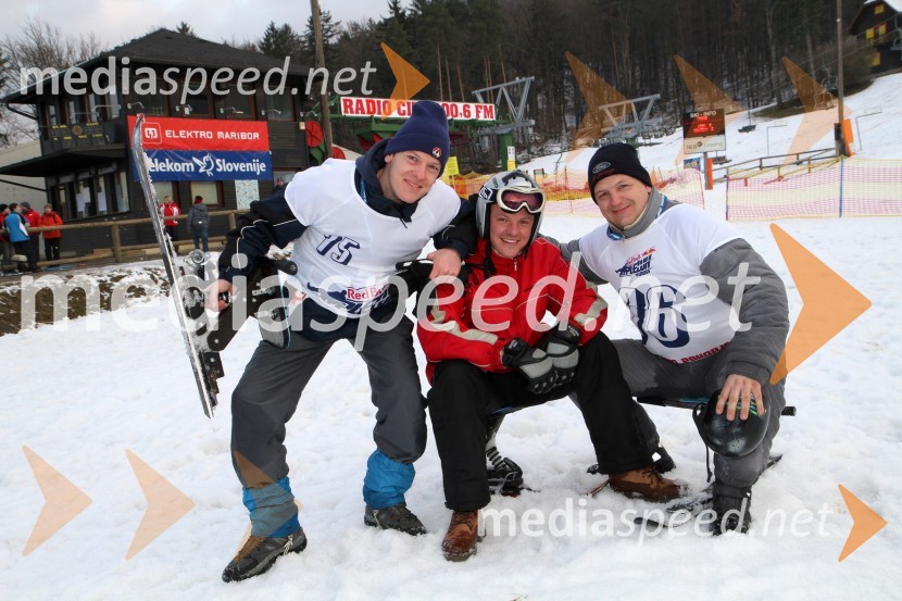 Uroš Žibert, nagrada za naj pležuh po mnenju strokovne žirije, Boris Dujmič in Jure Žiberna, tekmovalec1. Red bull pležuharski spektakel