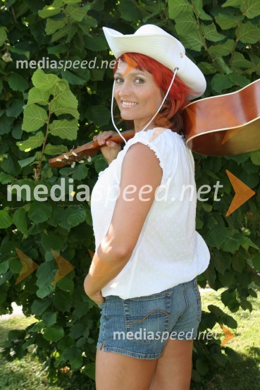 Natalija Kolšek, pevkaNatalija Kolšek, pevka