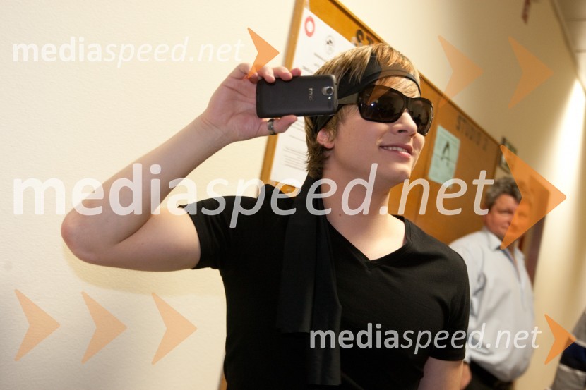 Tomaž Krt, plesalecEMA 2011, zmagovalka je Maja Keuc!