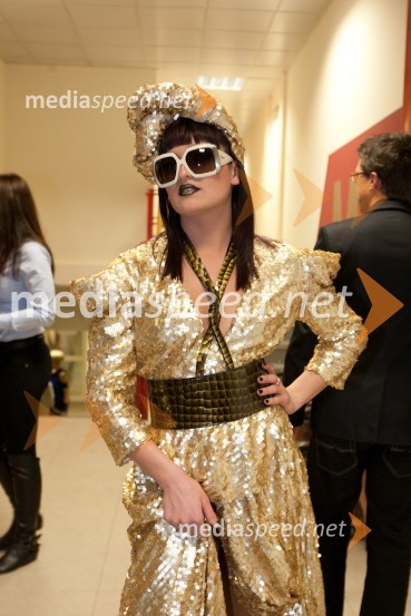 April, pevkaEMA 2011, zmagovalka je Maja Keuc!