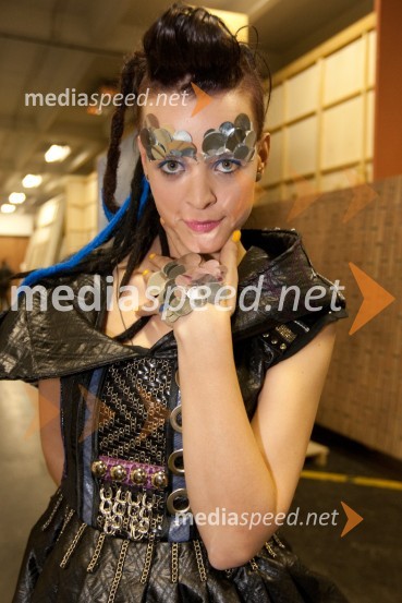 	Tina Marinšek, pevka skupine TabuEMA 2011, zmagovalka je Maja Keuc!