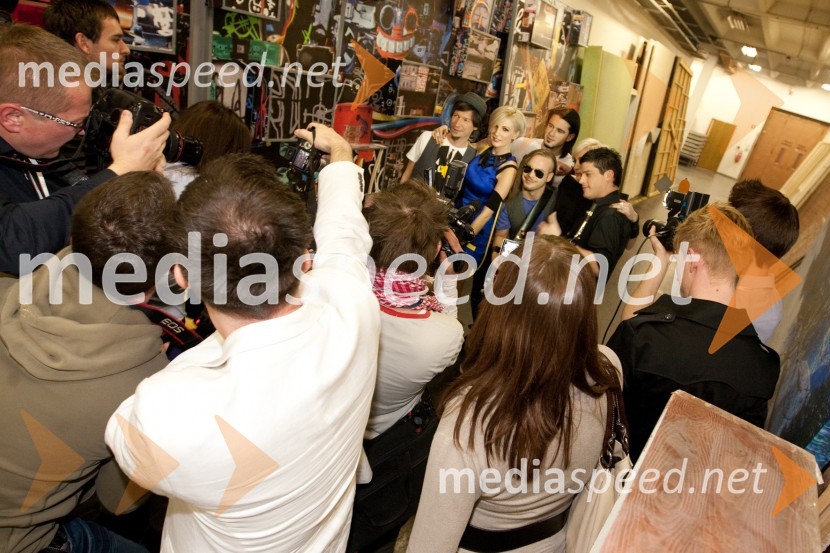 Skupina LeeloojamaisEMA 2011, zmagovalka je Maja Keuc!