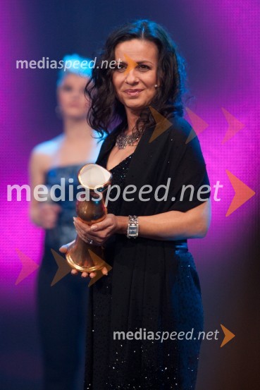 Darja Švajger, pevka in članica strokovne žirije Ema 2011EMA 2011, zmagovalka je Maja Keuc!