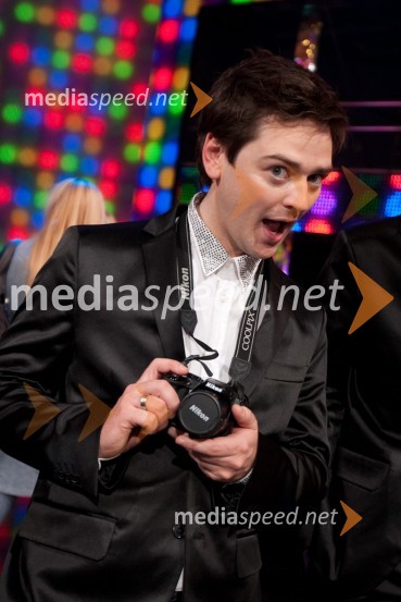 Nino Kozlevčar, pevecEMA 2011, zmagovalka je Maja Keuc!