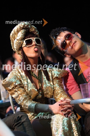 April, pevka in Aleš Vovk-Raay, glasbenikEMA 2011, zmagovalka je Maja Keuc!