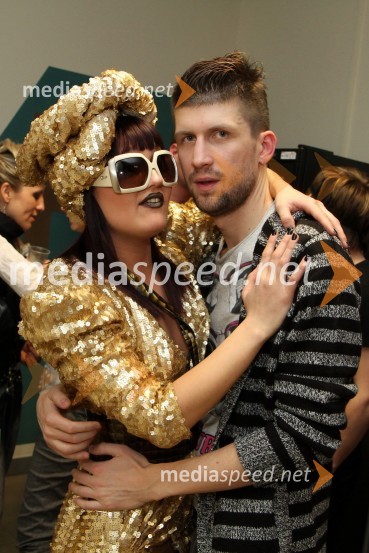 April, pevka in Tomaž Mihelič - Marlenna, novinarEMA 2011, zmagovalka je Maja Keuc!