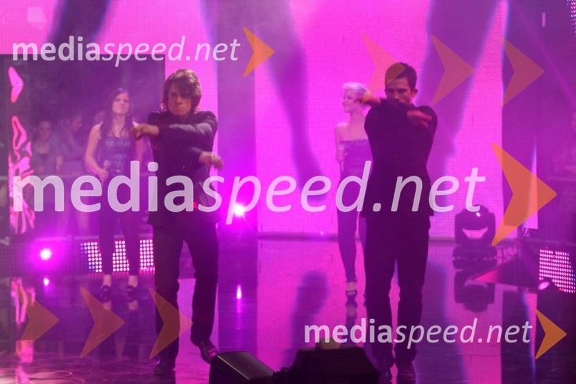 Anže Škrube in Matic Zadravec, člana plesne skupine MaestroEMA 2011, zmagovalka je Maja Keuc!