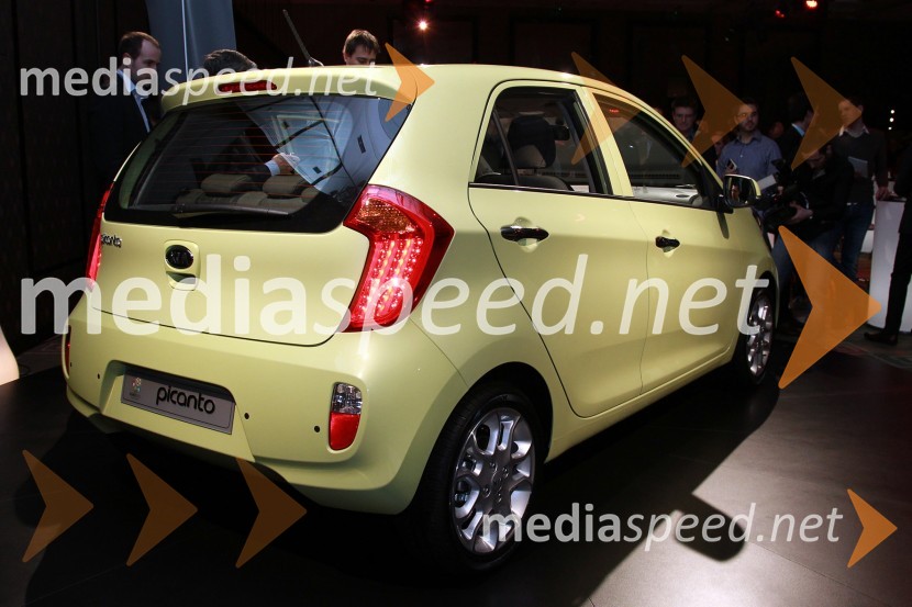 Kia PicantoKia v Ženevi 2011