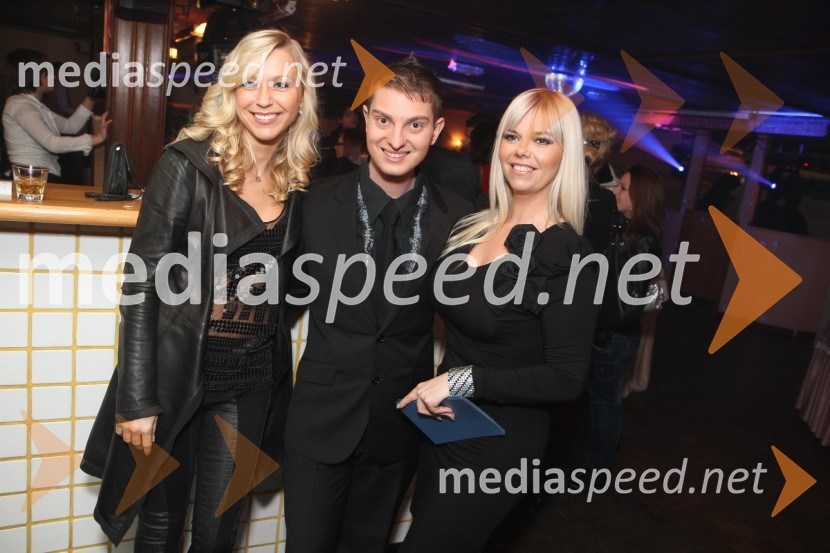 Ines Juranovič, playboyeva zajčica, Damjan Murko, pevec in Nana Zeneli, voditeljica programaBig brother, dobrodelni koncert