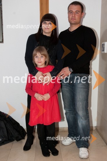 Lina Kuduzović, mama Sebina in oče DenisKoncert za Nino Wabra