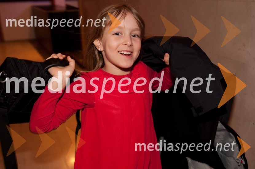 	Lina Kuduzović, zmagovalka oddaje Slovenija ima talentKoncert za Nino Wabra