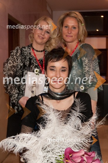 Nina Wabra, prijateljici Irena in TadejaKoncert za Nino Wabra