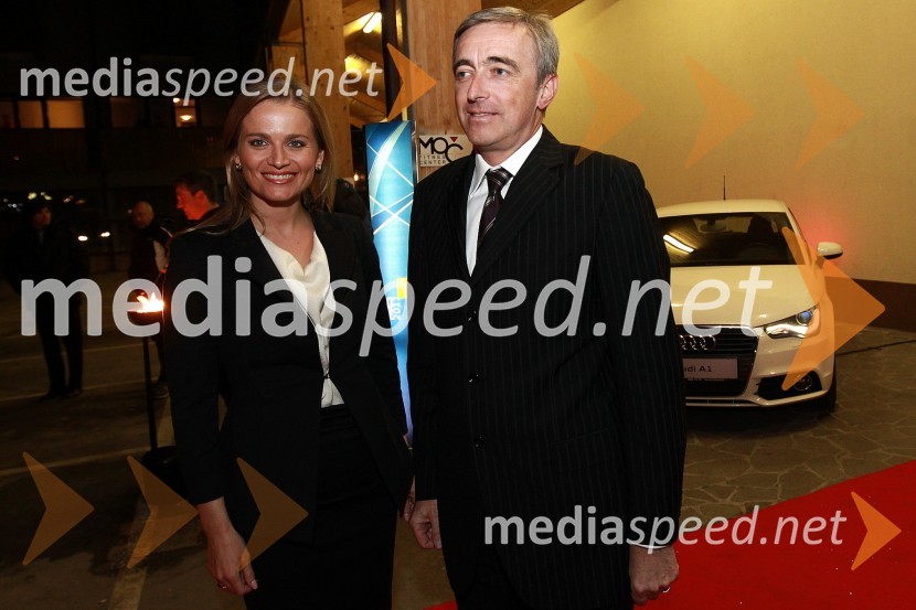 Katarina Kresal, ministrica za notranje zadeve in Aleš Zalar, minister za pravosodjeBela večerja ob 50 letnici Pokala Vitranc