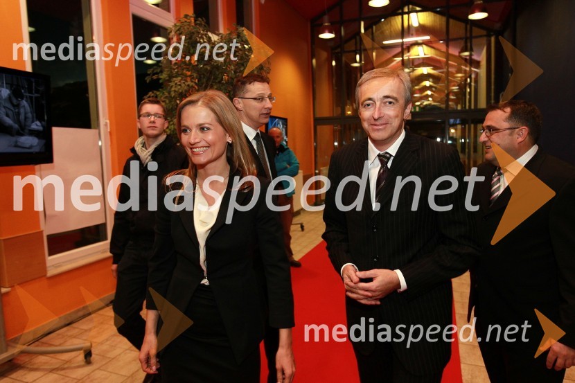 Katarina Kresal, ministrica za notranje zadeve in Aleš Zalar, minister za pravosodjeBela večerja ob 50 letnici Pokala Vitranc