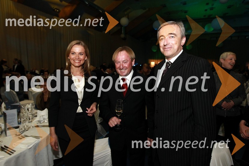 Katarina Kresal, ministrica za notranje zadeve, Bojan Križaj, nekdanji smučar in Aleš Zalar, minister za pravosodjeBela večerja ob 50 letnici Pokala Vitranc