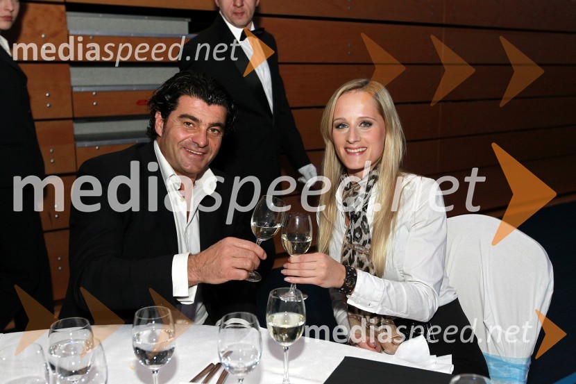 Alberto Tomba, nekdanji italijanski smučar in Daniela Bervar, vodja Cotrugli Business School SlovenijaBela večerja ob 50 letnici Pokala Vitranc