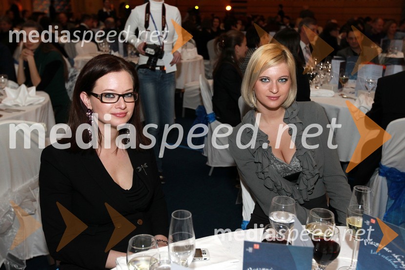 Ana Savšek, novinarka in nejna sestra Marika Savšek, miss Universe 2010Bela večerja ob 50 letnici Pokala Vitranc