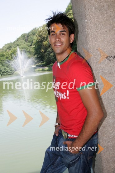 Domen Kumer, pevecDomen Kumer, Trije ribniki