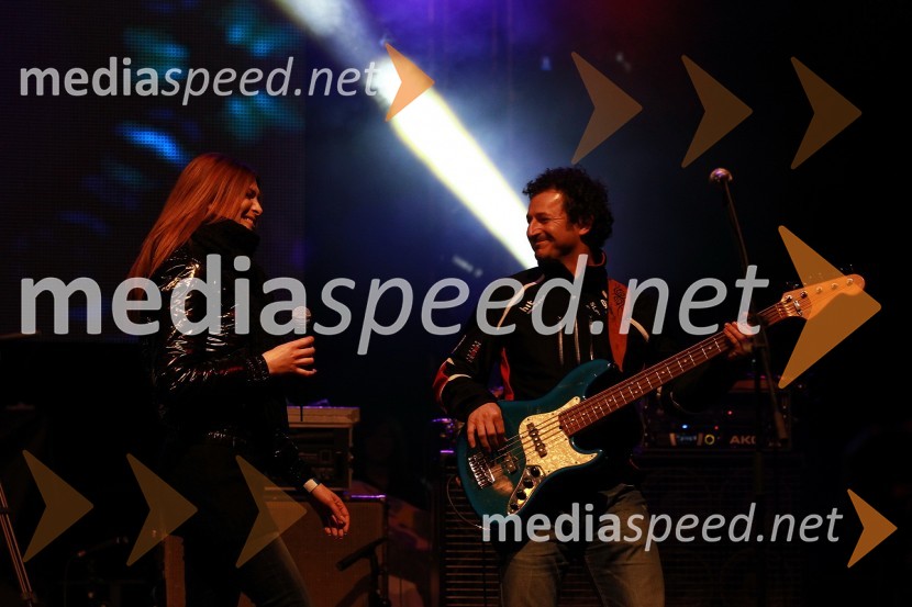 Manca Špik, pevka in Patrick Vlačič, minister za promet ter član skupine Heaven X50. Pokal Vitranc, XL Party