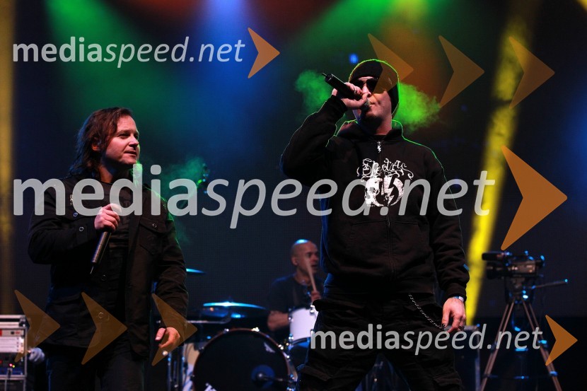 Matjaž Jelen, pevec in Tomi Meglič, pevec skupine Siddharta50. Pokal Vitranc, XL Party