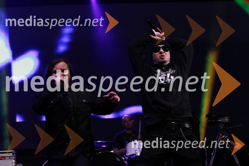 Matjaž Jelen, pevec in Tomi Meglič, pevec skupine Siddharta50. Pokal Vitranc, XL Party