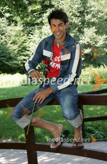 Domen Kumer, pevecDomen Kumer, Trije ribniki