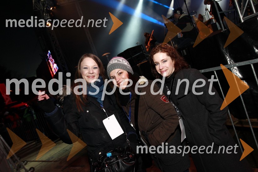 Maja Nemec, novinarka RTV, Vesna Lambergar, novinarka portala 24ur.com in Eva Valant, sestra Nine Valant

50. Pokal Vitranc, XL Party