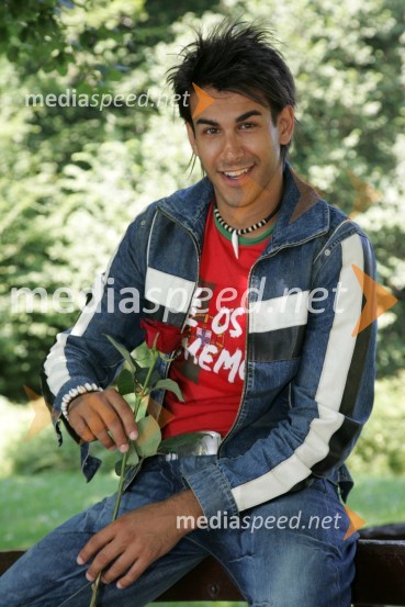 Domen Kumer, pevecDomen Kumer, Trije ribniki