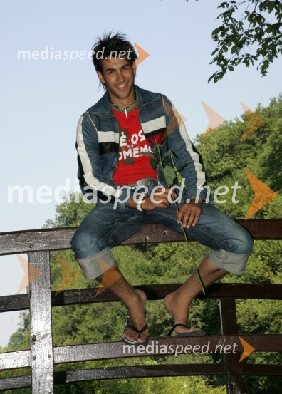 Domen Kumer, pevecDomen Kumer, Trije ribniki