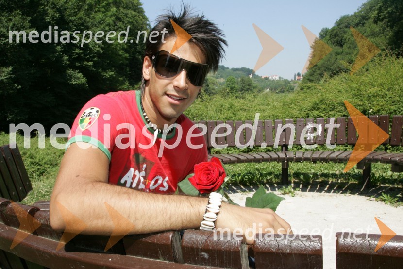 Domen Kumer, pevecDomen Kumer, Trije ribniki