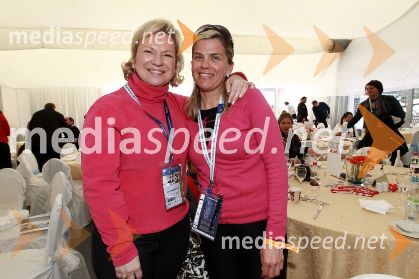 Sabrina Pečelin, vodja odnosov z javnostmi pri Porsche Slovenija in dr. Uršula Reš Muravec50. Pokal Vitranc, slalom